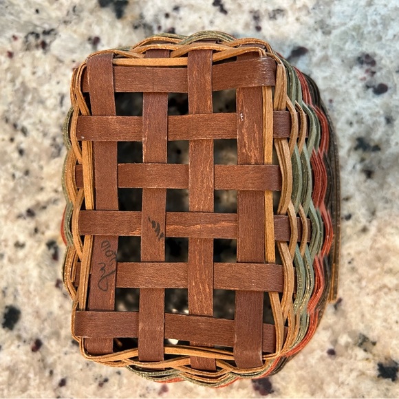 Longaberger fall basket - Picture 3 of 4